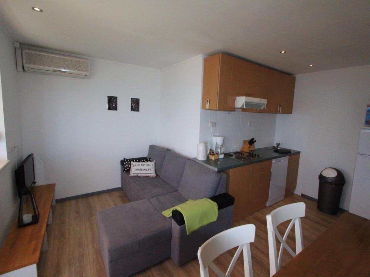 Velebit Apartments Драмал Екстериор снимка